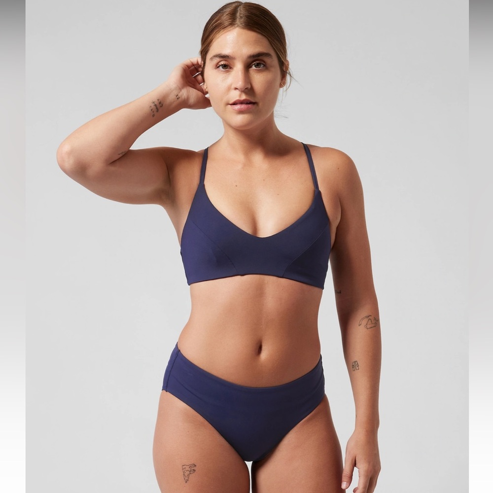 NWT! Athleta Dress Blue Triangle Bikini Top A-C - Multiple Sizes - Picture 1 of 2